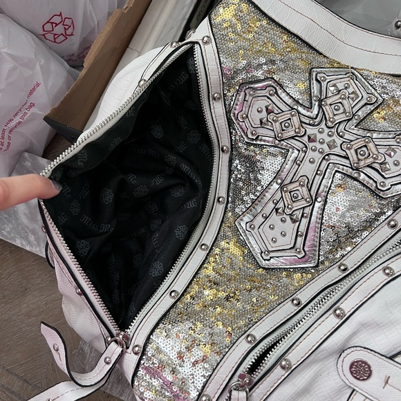 Miss Me Purse - Picture 6 of 8